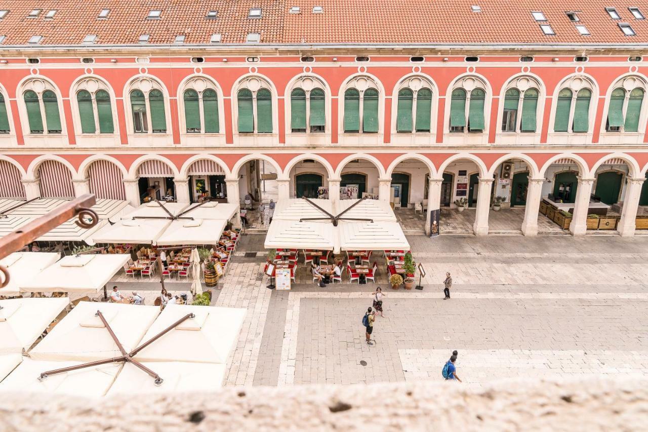 Loft At Republic Square Apartment Сплит Екстериор снимка